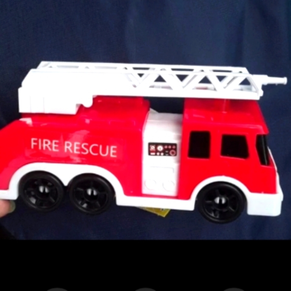 3 PC Cars- Toy Vehicles- Police- Tow Truck - Fire Engine Lights Up w/Sound 6"